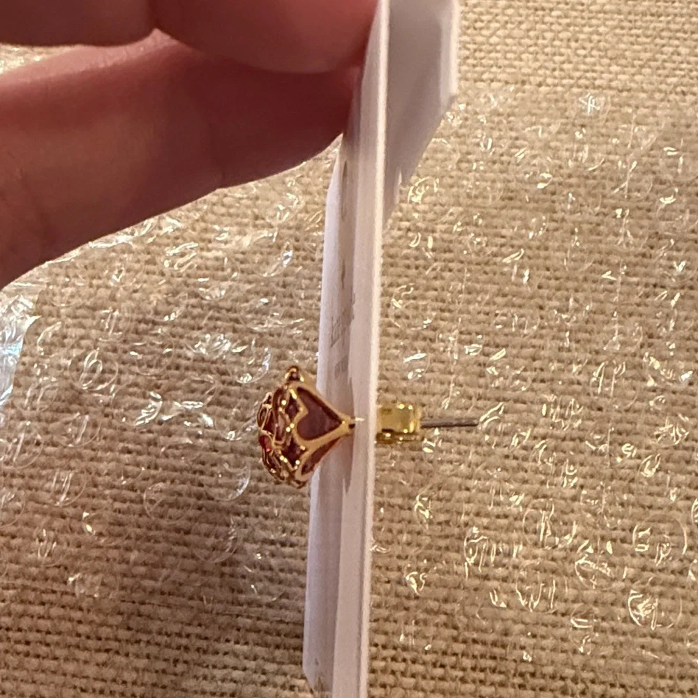 kate spade Ruby Something Sparkly Spade Studs/NWT - Picture 8 of 9